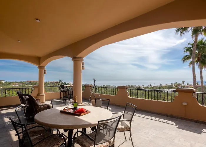 Holiday home Steps To Sand: Ocean-view Cabo W/ Heated Pool *