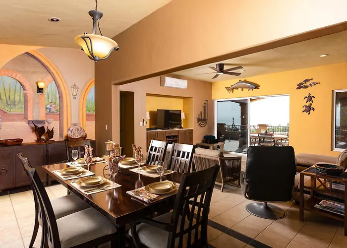 Holiday home Steps To Sand: Ocean-view Cabo W/ Heated Pool *