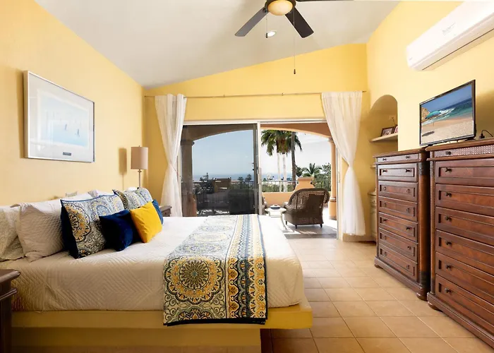 Steps To Sand: Ocean-view Cabo W/ Heated Pool Holiday home *