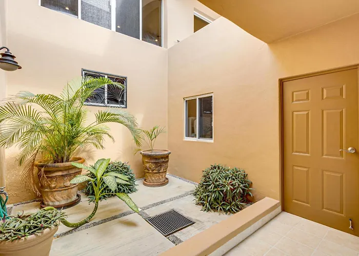 Steps To Sand: Ocean-view Cabo W/ Heated Pool Holiday home Cabo San Lucas