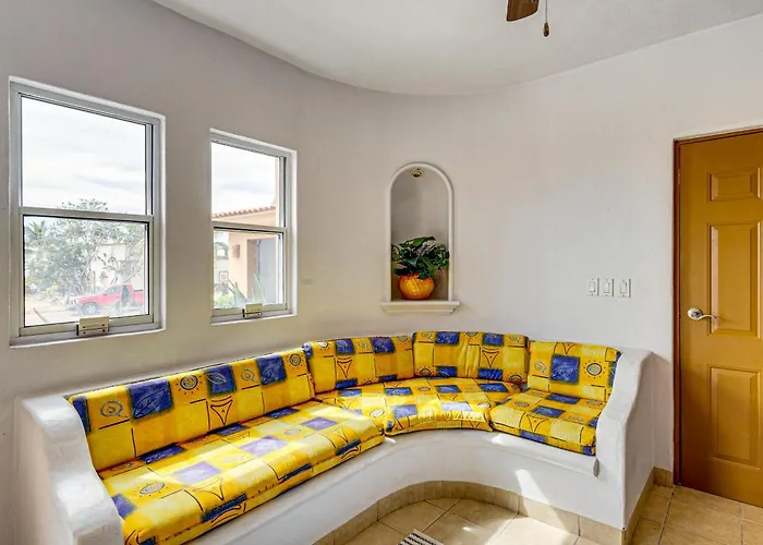 Holiday home Steps To Sand: Ocean-view Cabo W/ Heated Pool *